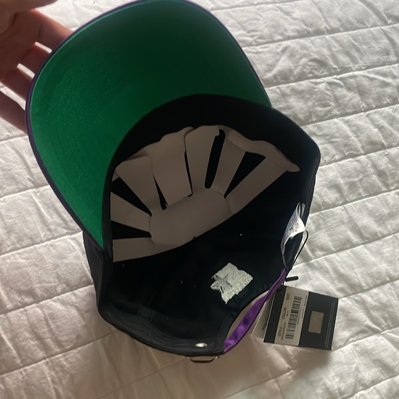 Starter hat - Picture 3 of 3